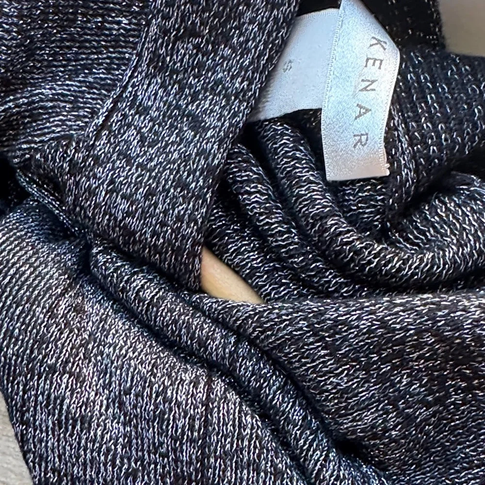 Elegant Silver/Black Knit Dress - Picture 5 of 5
